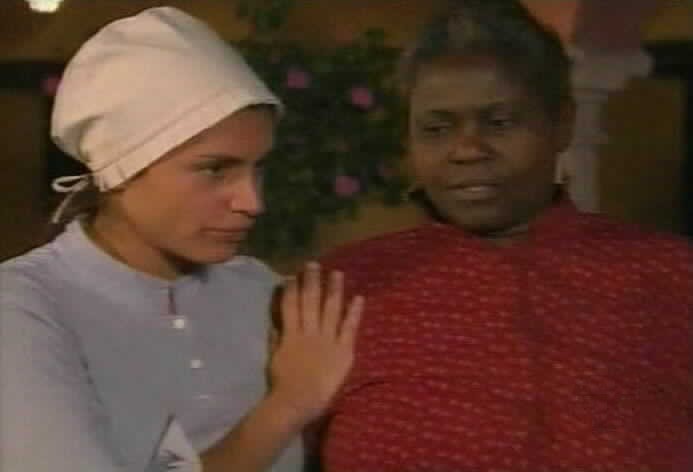 Maria Pia asks Dolores if Diego is safe.