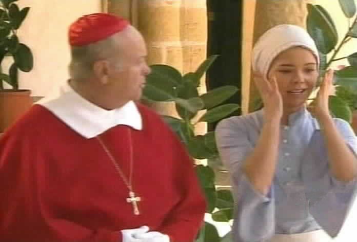 Suplicios insists that Maria Pia is lying.