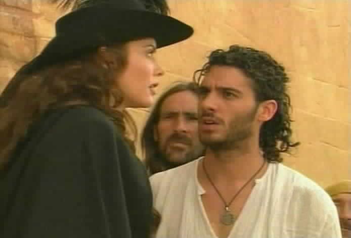 Esmeralda speaks to Renzo.