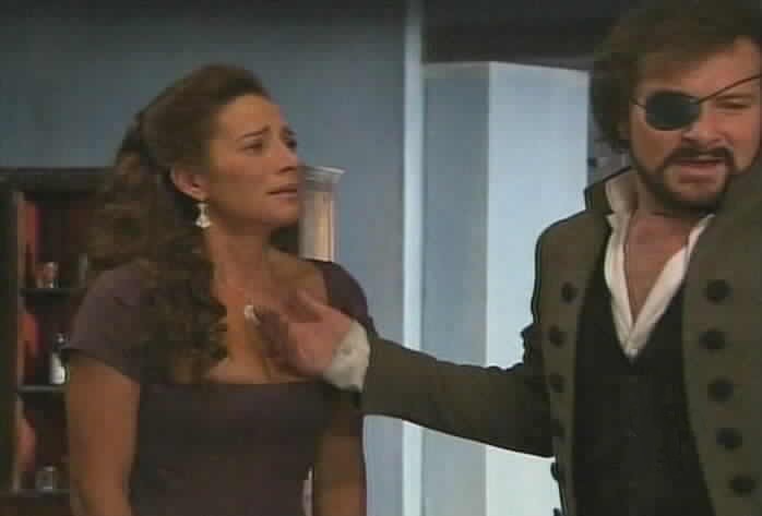 Fernando agrees to leave Maria Pia alone.