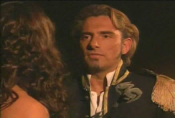 Montero warns Esmeralda that he can be very cruel.