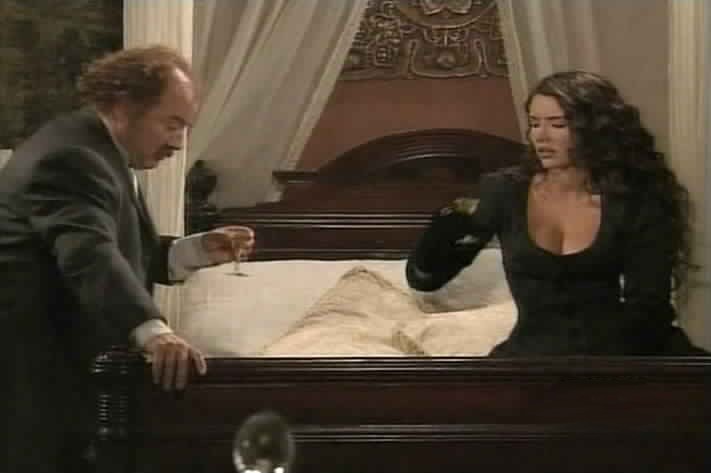 Esmeralda reflects that she has nothing to offer Diego.