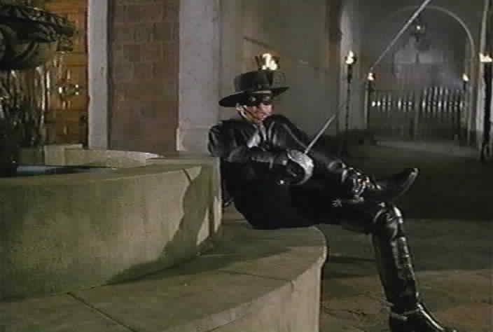 Zorro falls and breaks his foot.